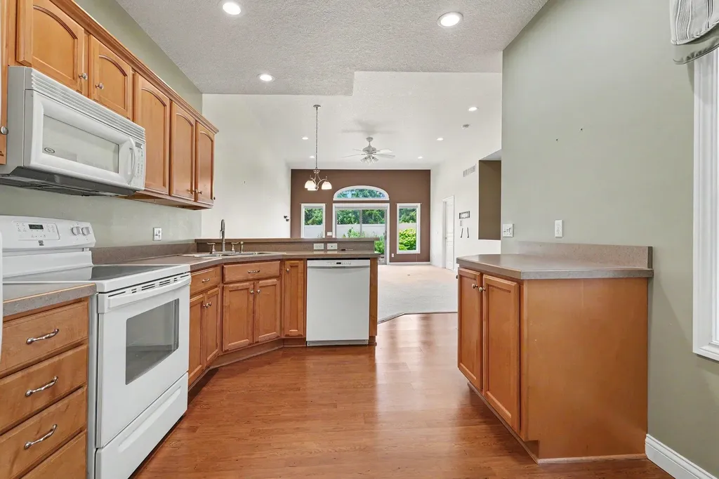 2768 Sable Court Union Charter Township MI 48858