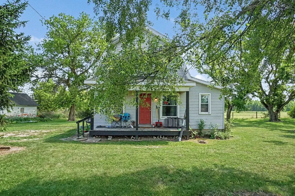 845 W Baseline Road Deerfield Township MI 48858
