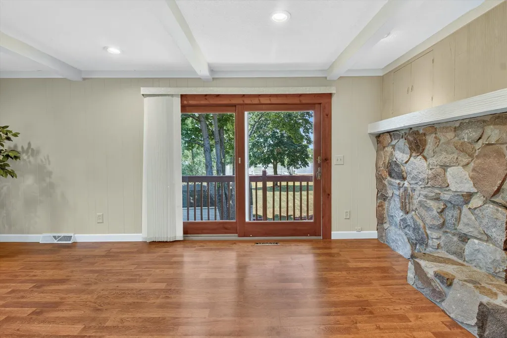1132 Clubhouse Drive Broomfield Township MI 48893