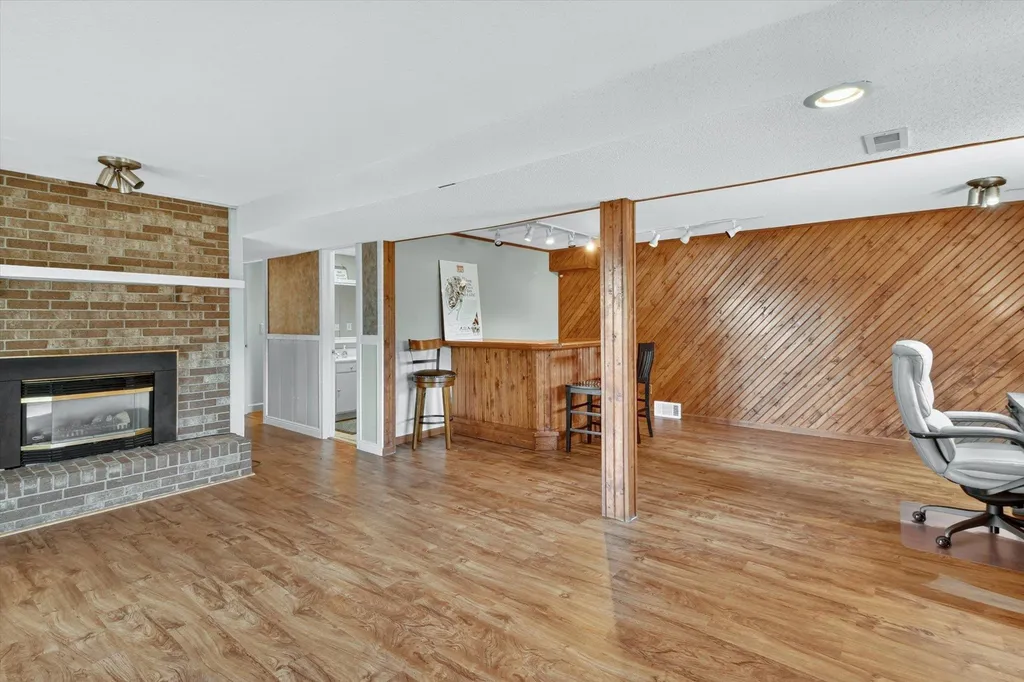 1132 Clubhouse Drive Broomfield Township MI 48893