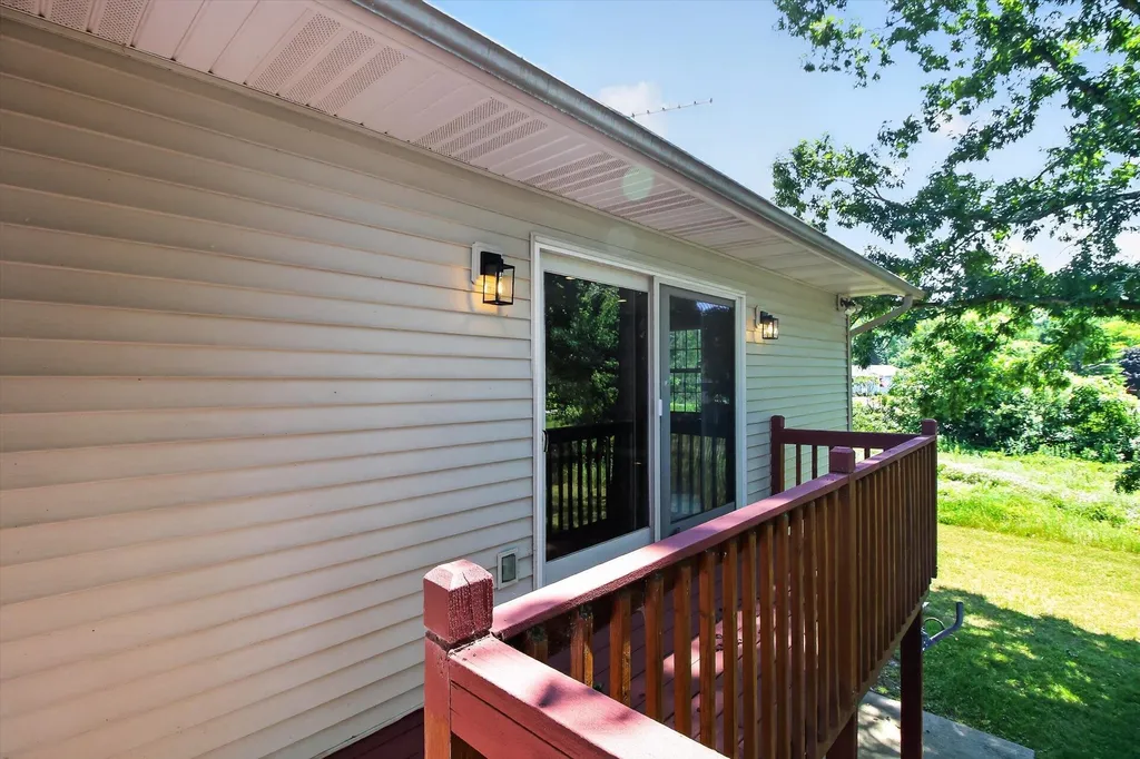 1132 Clubhouse Drive Broomfield Township MI 48893