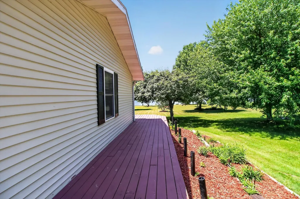 1132 Clubhouse Drive Broomfield Township MI 48893