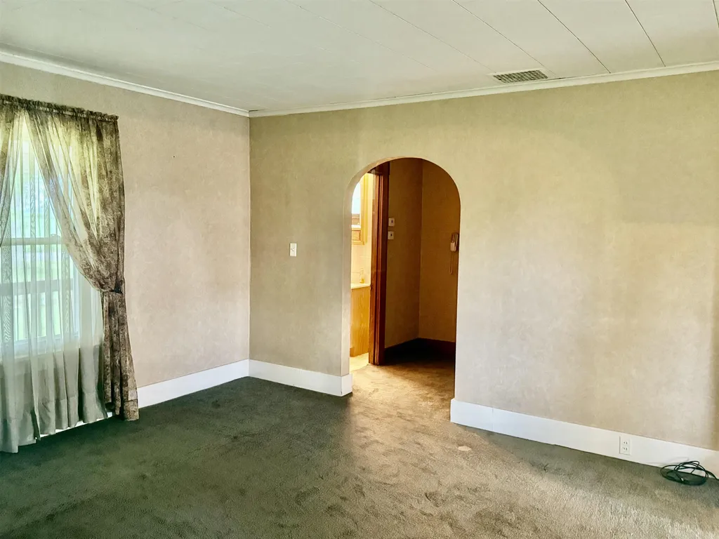 5877 E Adams Road Bethany Township MI 48615