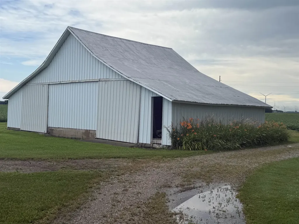 5877 E Adams Road Bethany Township MI 48615