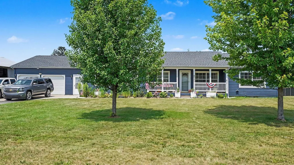 8051 Chippewa Trail Chippewa Township MI 48858