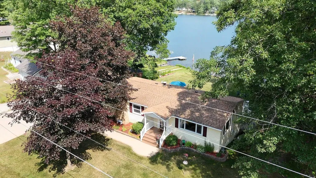 2104 Indian Lake Road Plainfield Township MI 48748