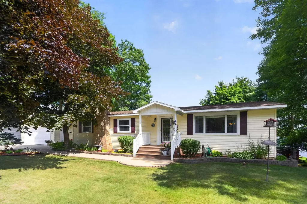 2104 Indian Lake Road Plainfield Township MI 48748