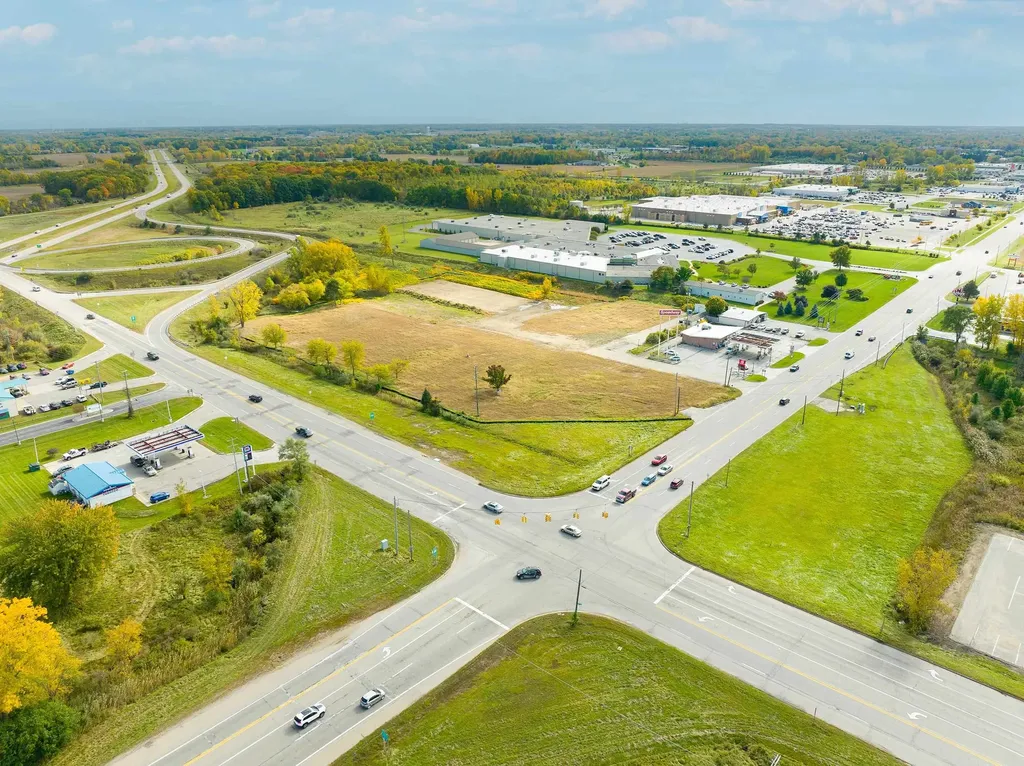 7900, 7990, 7996 N Alger Road Pine River Township MI 48801