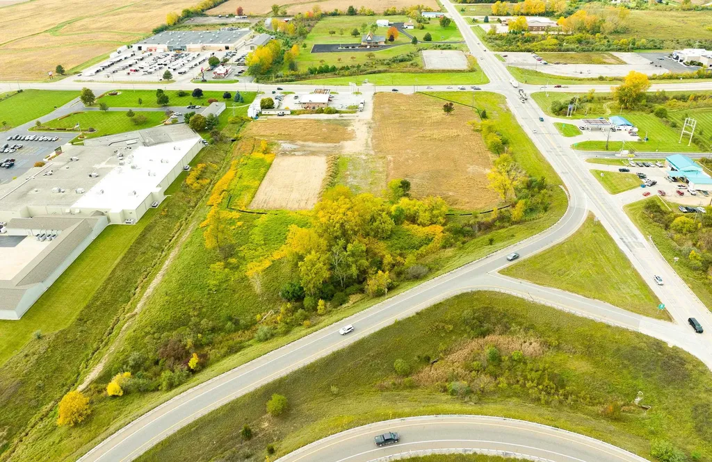 7900, 7990, 7996 N Alger Road Pine River Township MI 48801