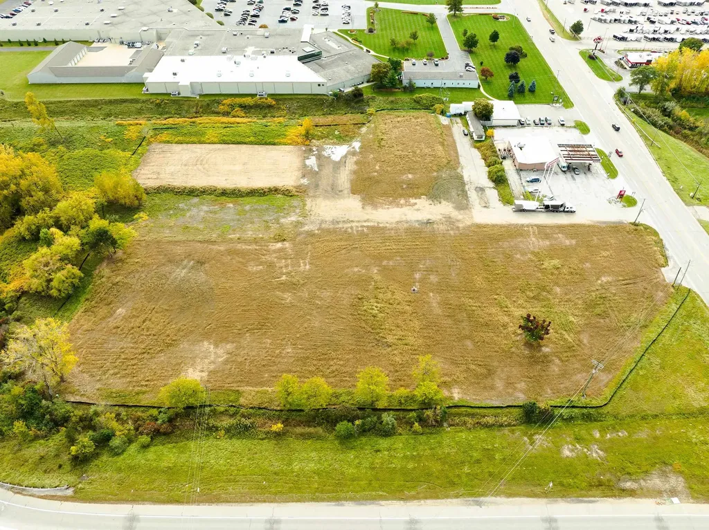 7900, 7990, 7996 N Alger Road Pine River Township MI 48801
