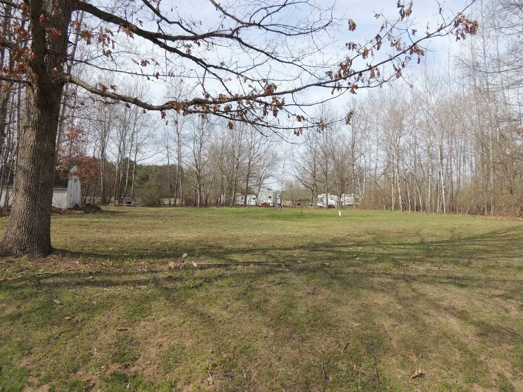 1018 & 1020 Cordoba Lake Isabella Village MI 48893