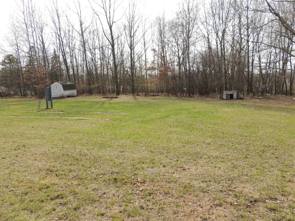 1018 & 1020 Cordoba Lake Isabella Village MI 48893