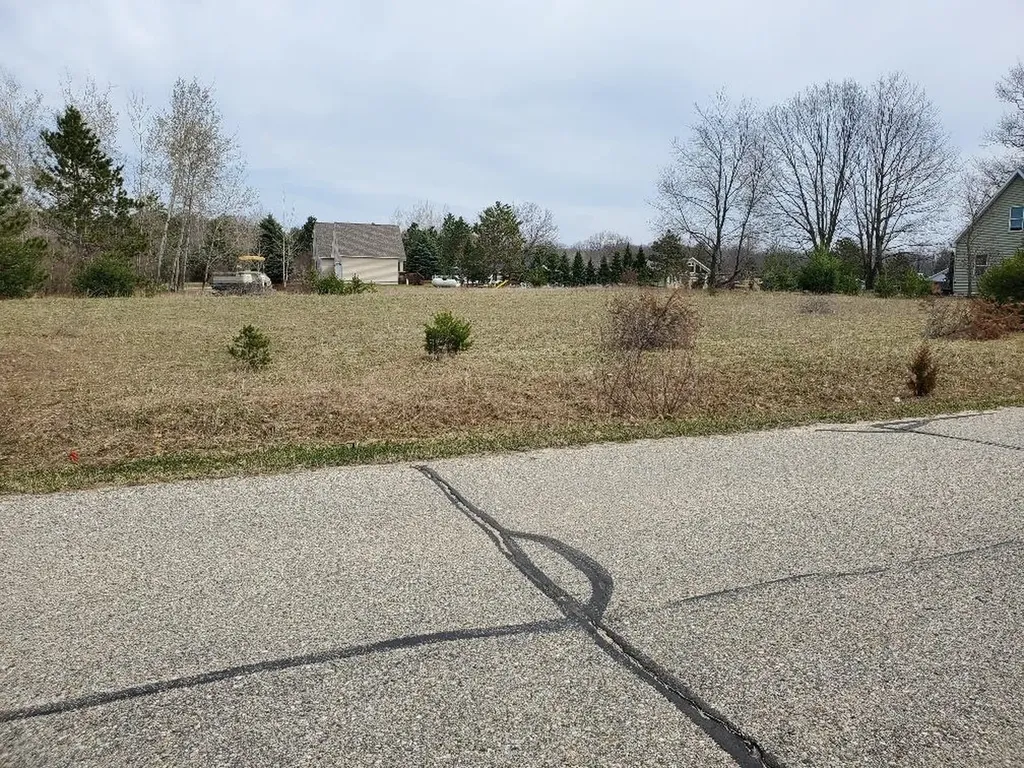 1034 Pyrenees Drive Lake Isabella Village MI 48893