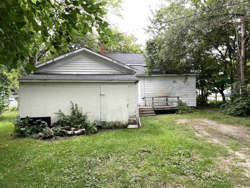 415 S Franklin Mt. Pleasant City MI 48858