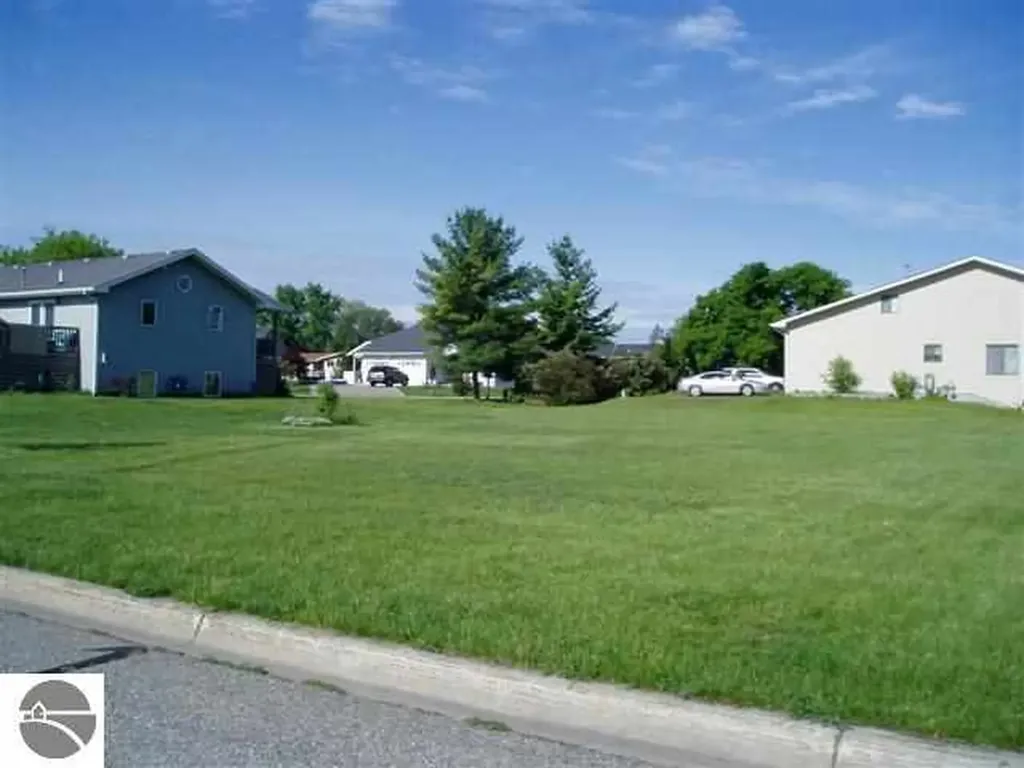 6 Patrick Court Mt. Pleasant City MI 48858