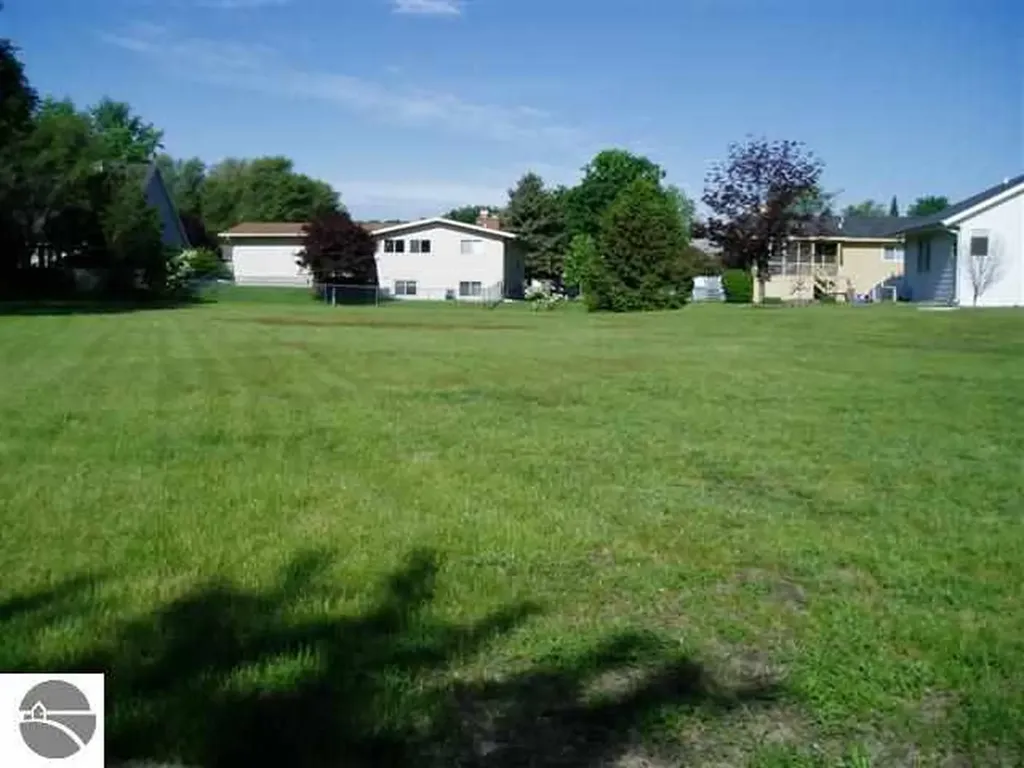 4 Patrick Court Mt. Pleasant City MI 48858