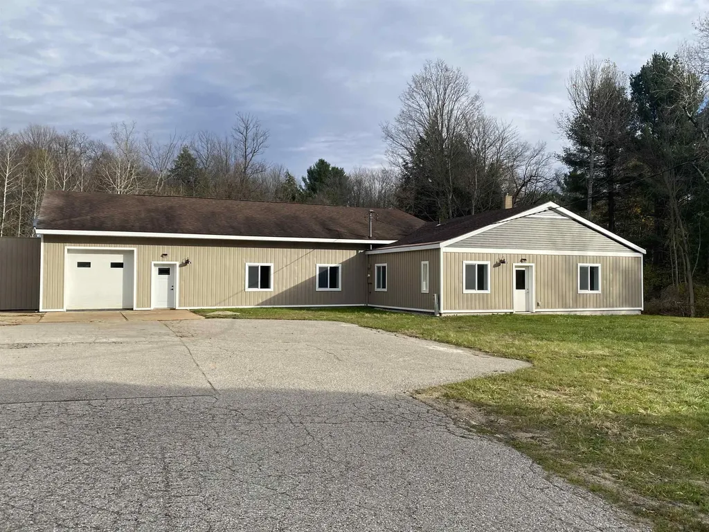 2027 Benzie Highway Benzonia Township MI 49616