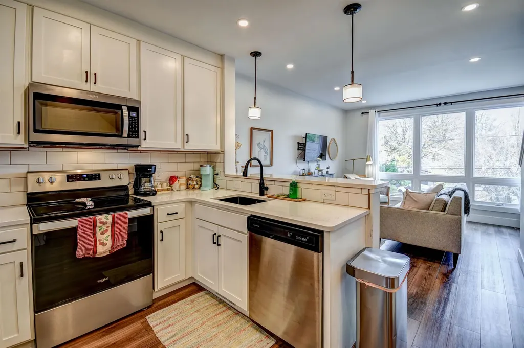 208 Gillis Street Traverse City City MI 49684