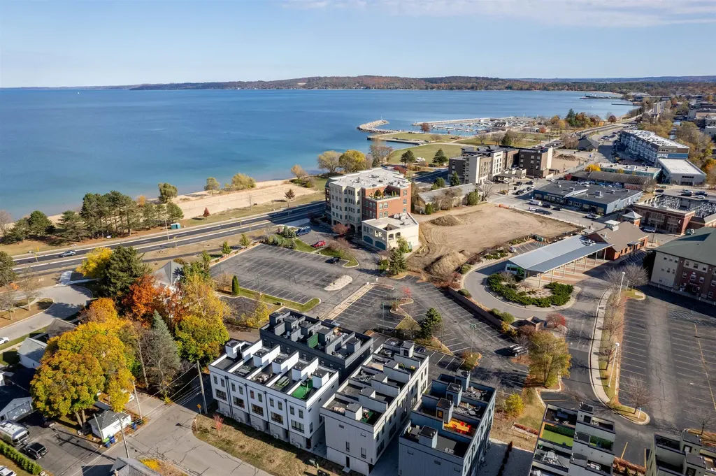 208 Gillis Street Traverse City City MI 49684