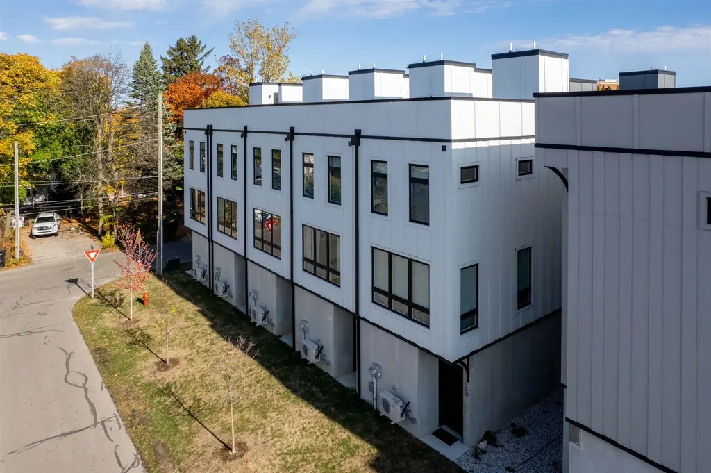 208 Gillis Street Traverse City City MI 49684