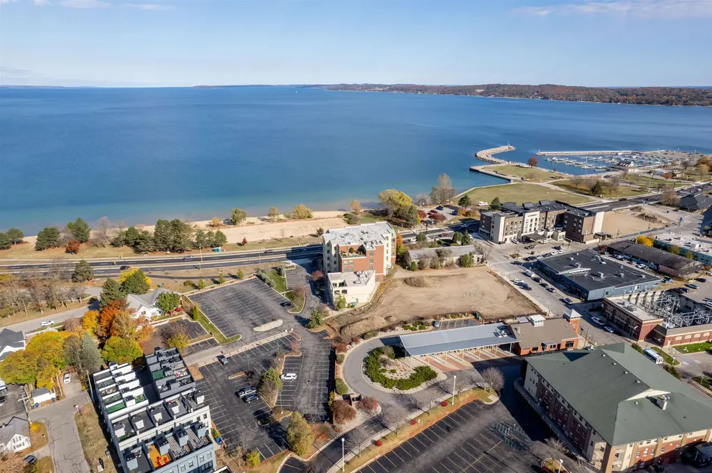 208 Gillis Street Traverse City City MI 49684