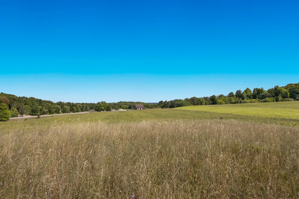 9224 E Duck Lake Road Suttons Bay Township MI 49682