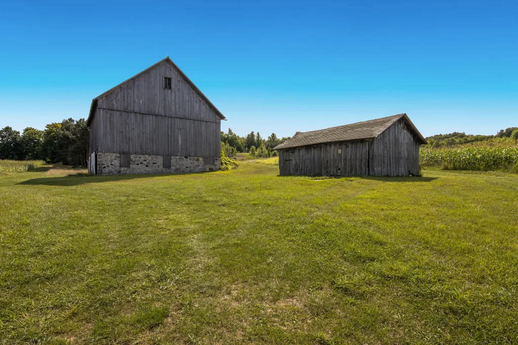 9224 E Duck Lake Road Suttons Bay Township MI 49682