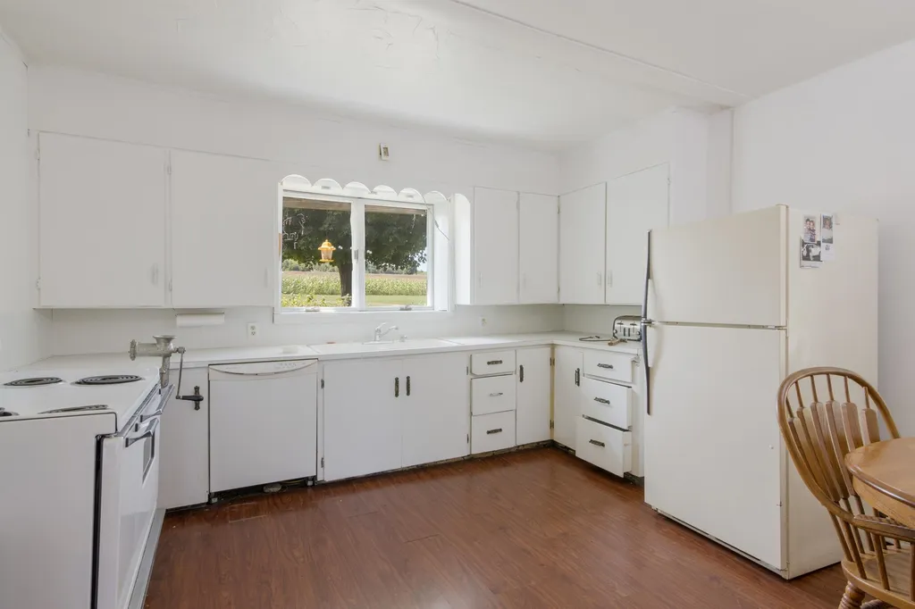 9224 E Duck Lake Road Suttons Bay Township MI 49682