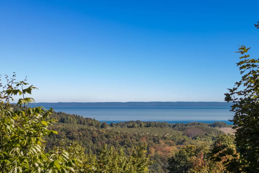 9224 E Duck Lake Road Suttons Bay Township MI 49682