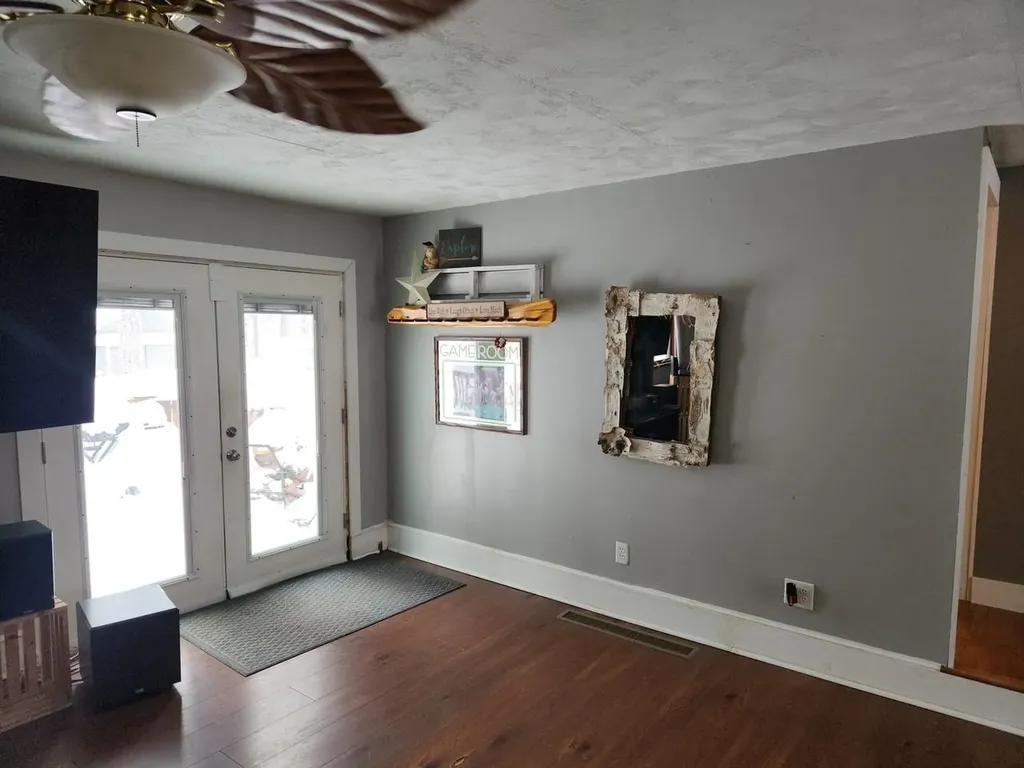 5611 NE East Shore Drive Coldsprings Township MI 49646