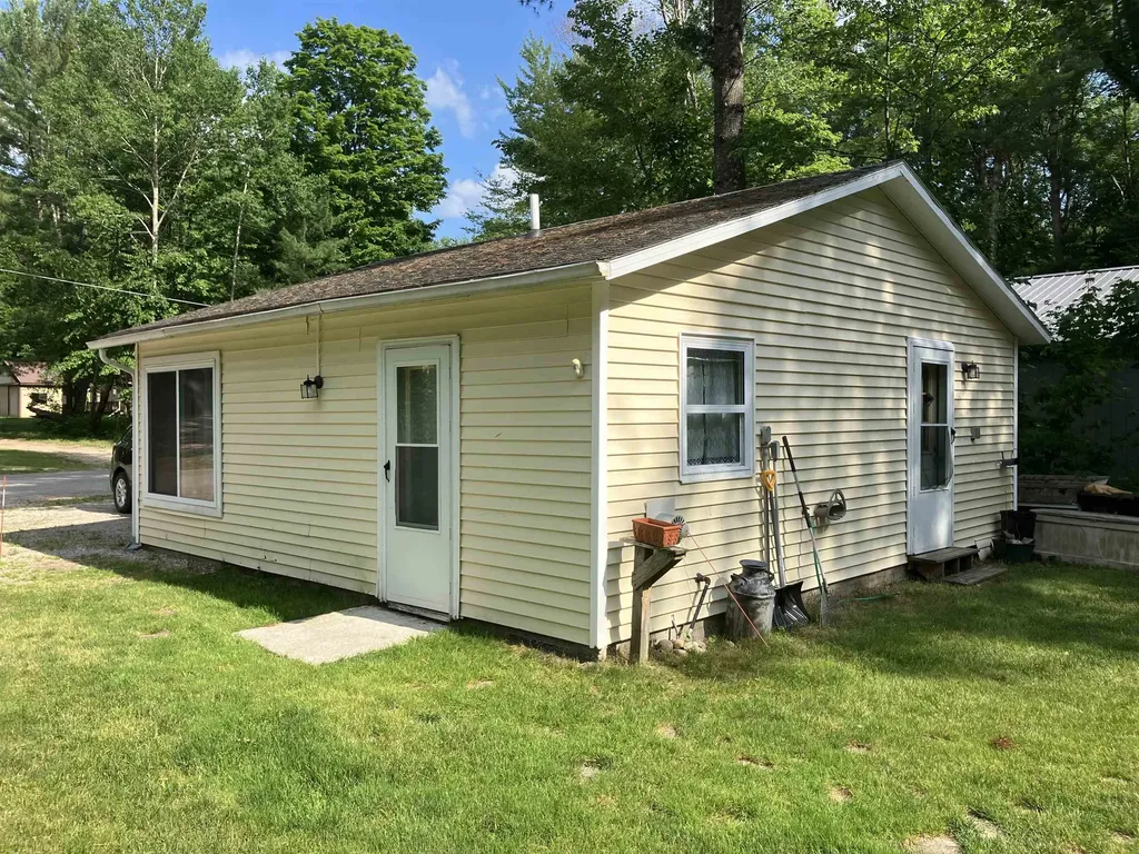 5611 NE East Shore Drive Coldsprings Township MI 49646