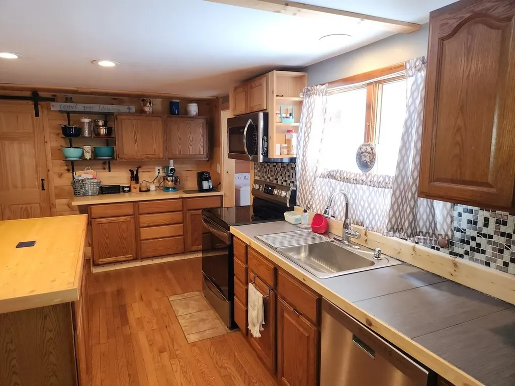 5611 NE East Shore Drive Coldsprings Township MI 49646