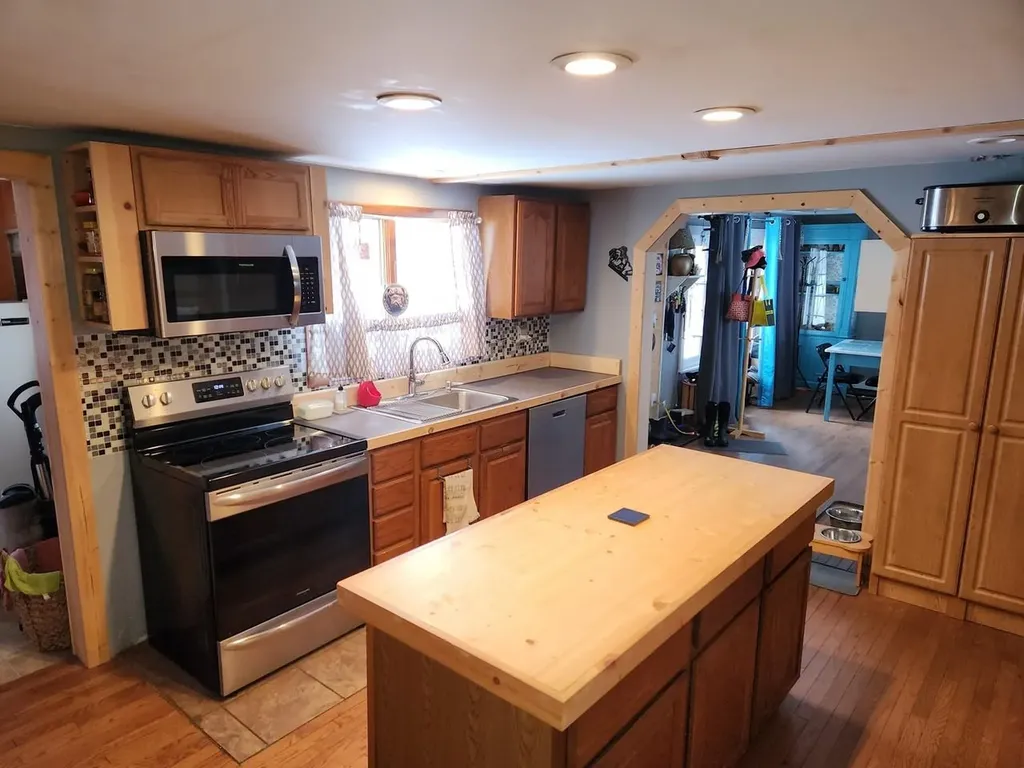 5611 NE East Shore Drive Coldsprings Township MI 49646