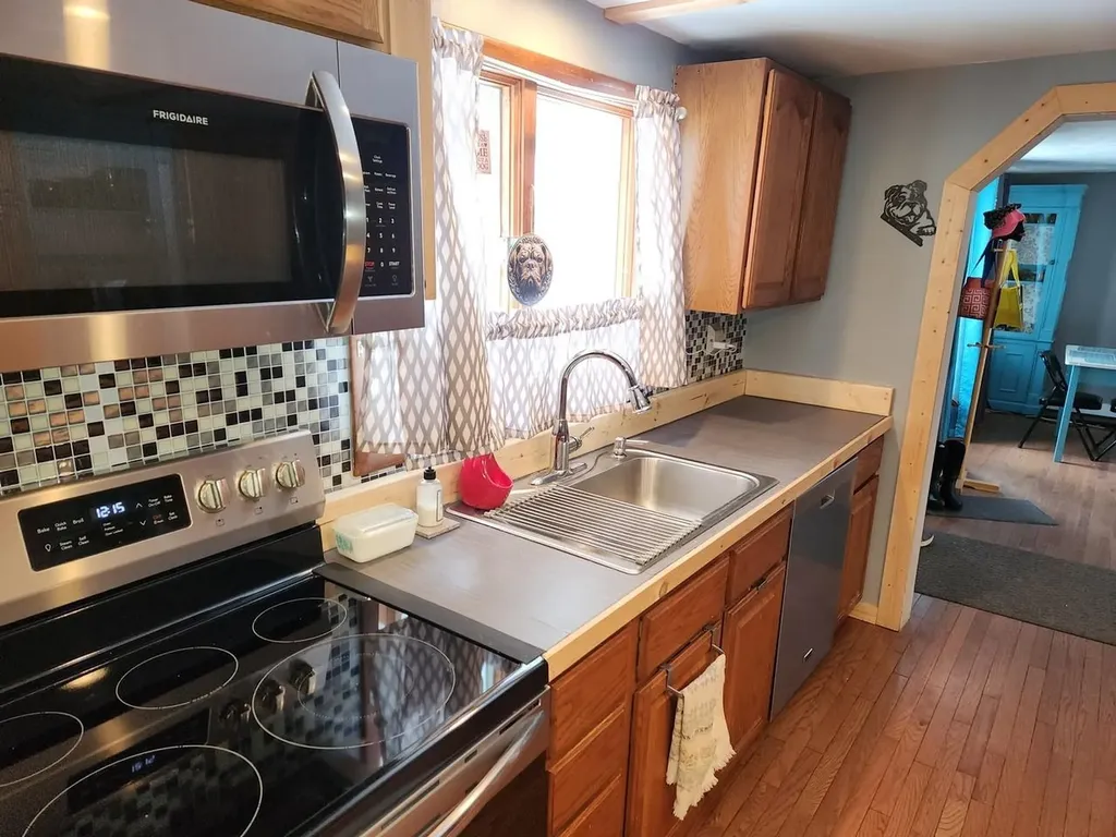 5611 NE East Shore Drive Coldsprings Township MI 49646