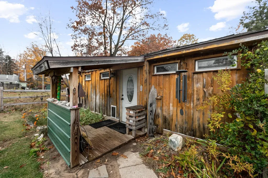 7097 S Dunns Farm Road Glen Arbor Township MI 49664