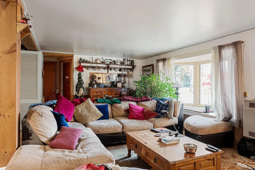 7097 S Dunns Farm Road Glen Arbor Township MI 49664