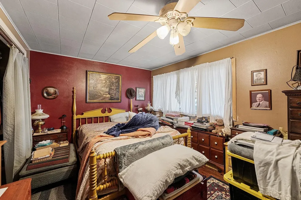 7097 S Dunns Farm Road Glen Arbor Township MI 49664