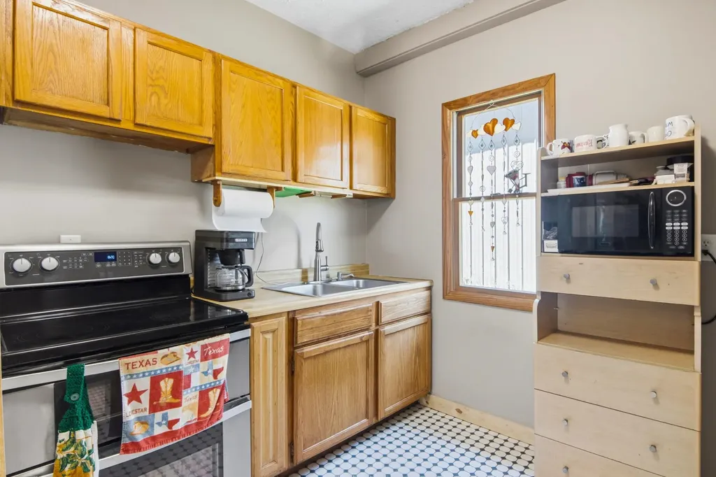 5935 Greenleaf Lane Blair Township MI 49637