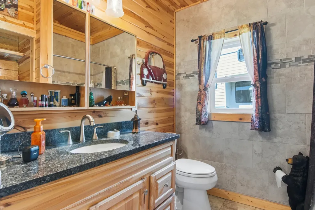 5935 Greenleaf Lane Blair Township MI 49637