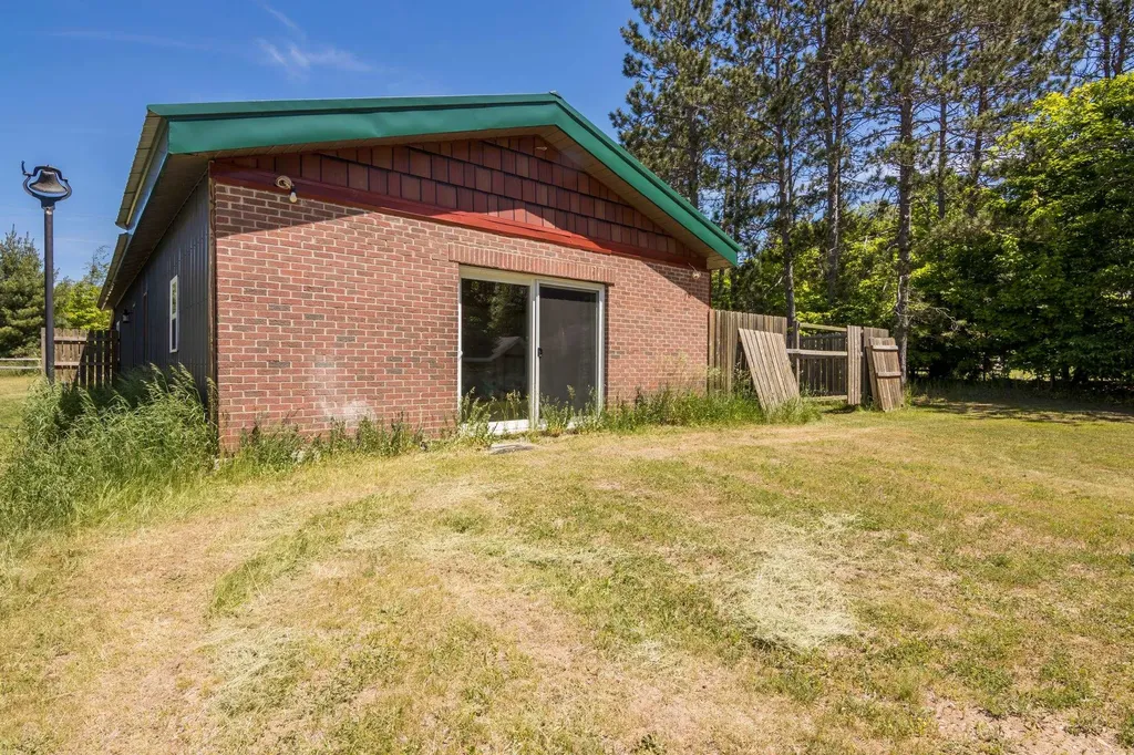 5935 Greenleaf Lane Blair Township MI 49637