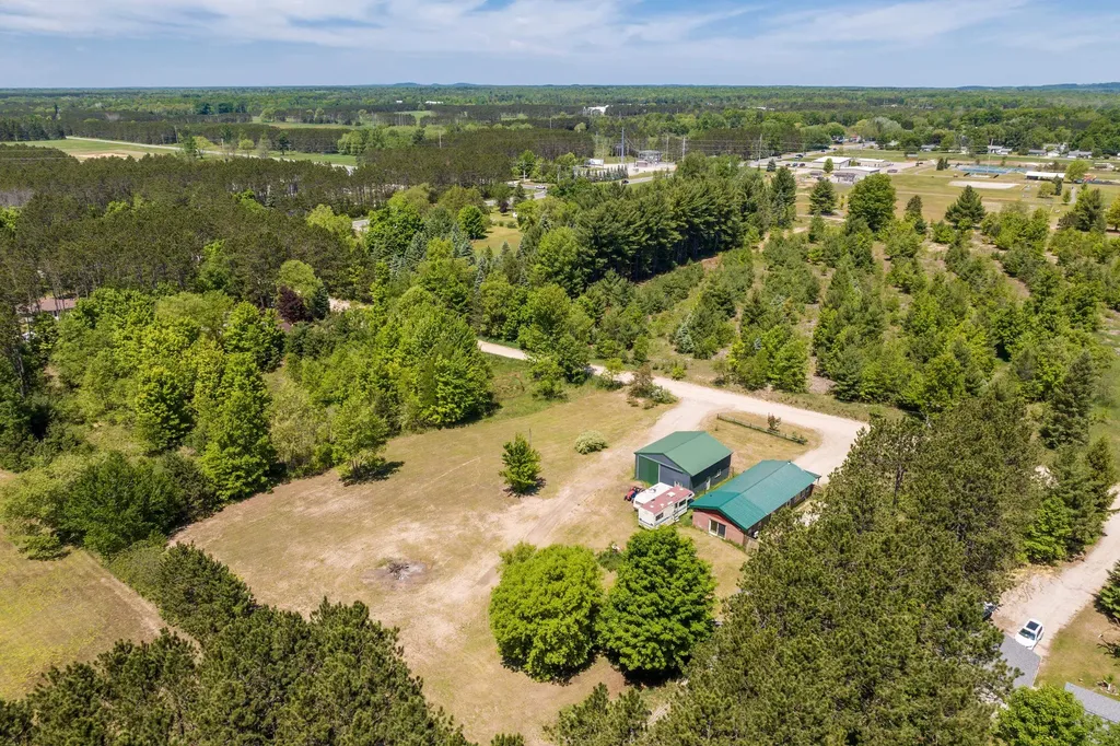 5935 Greenleaf Lane Blair Township MI 49637