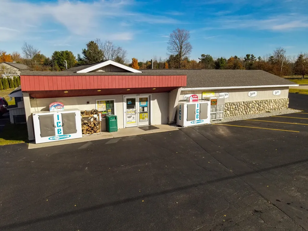 1375 West Bay Shore Drive Suttons Bay Township MI 49682