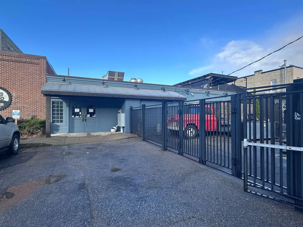 423 S Union Street Traverse City City MI 49684