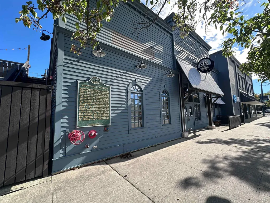 423 S Union Street Traverse City City MI 49684