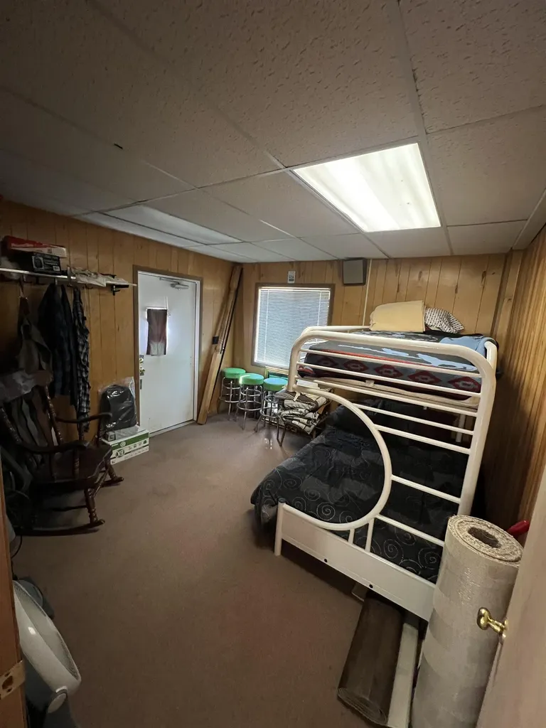 8414 NE Besaw Road Rapid River Township MI 49659