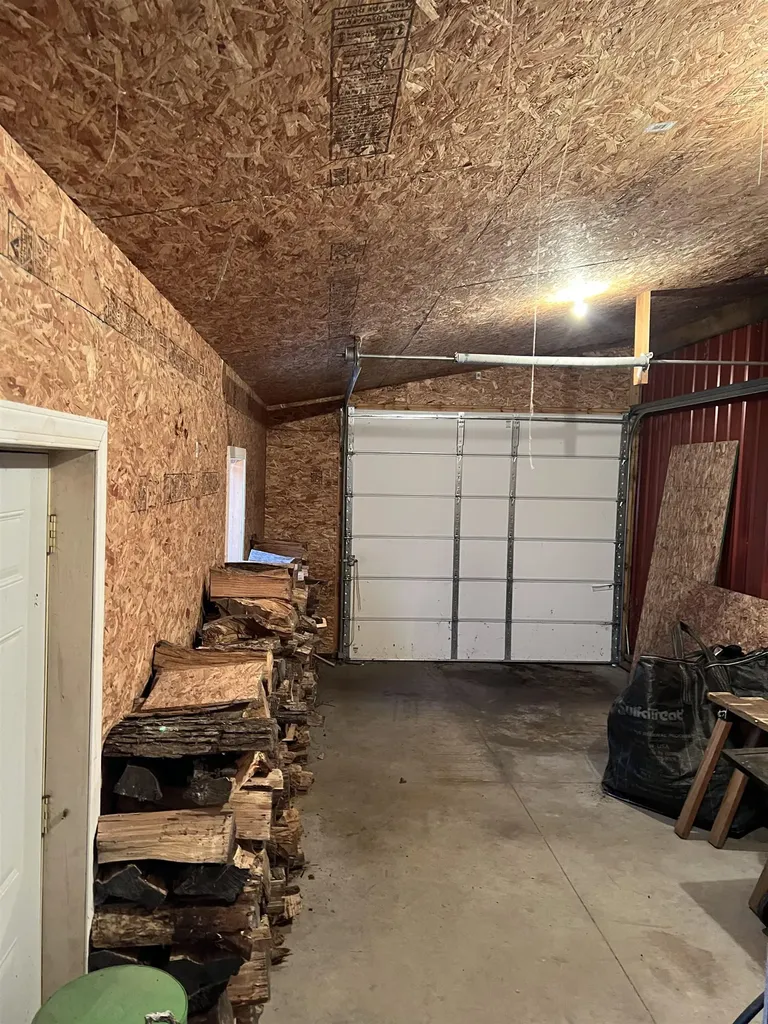 8414 NE Besaw Road Rapid River Township MI 49659