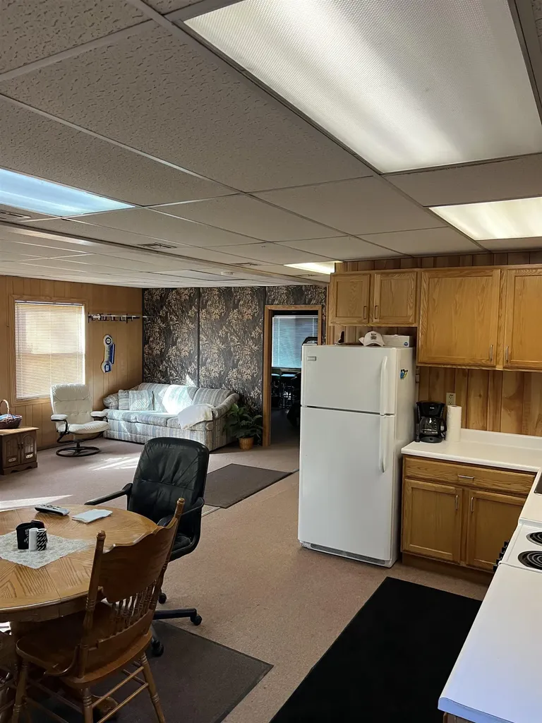 8414 NE Besaw Road Rapid River Township MI 49659