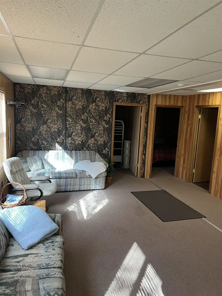 8414 NE Besaw Road Rapid River Township MI 49659