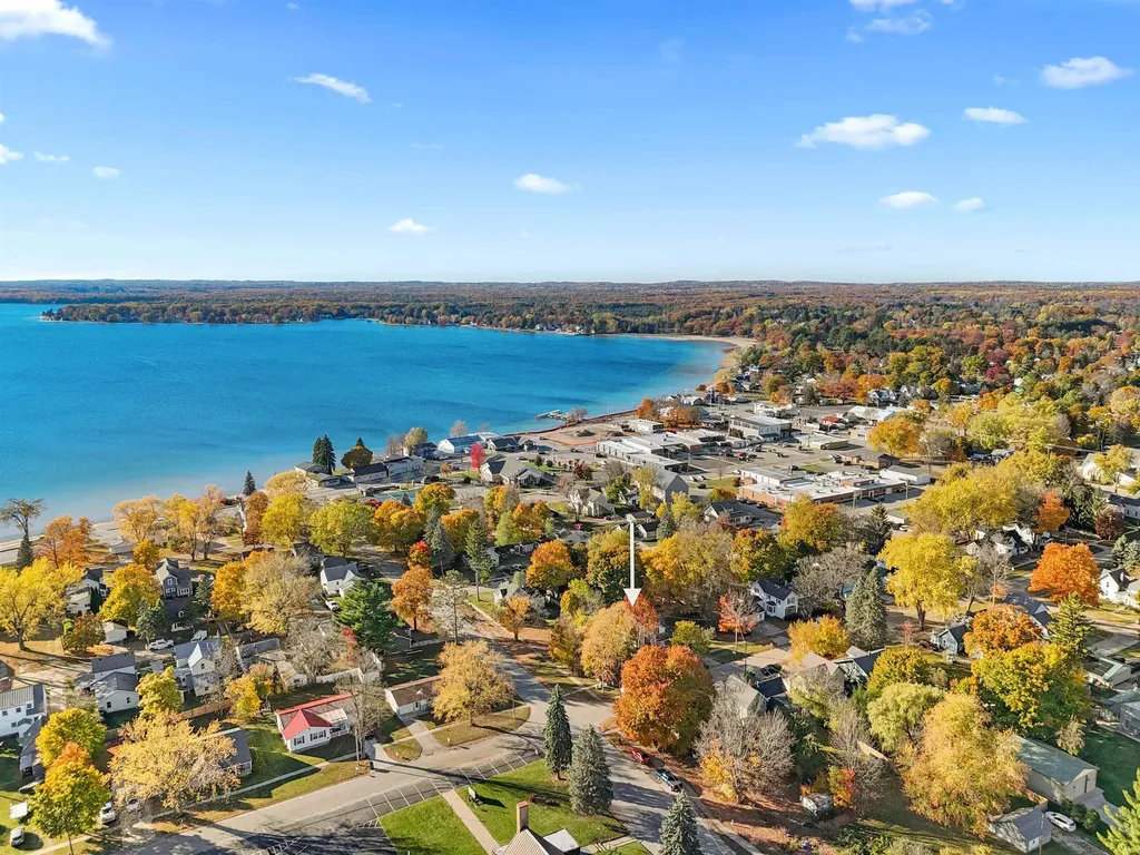 226 S Gladwin Street Lake City City MI 49651