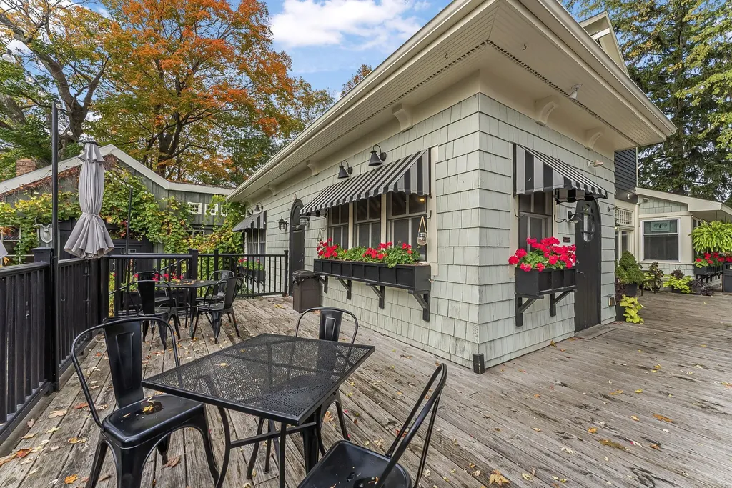 201 N Mill Street Leelanau Township MI 49670